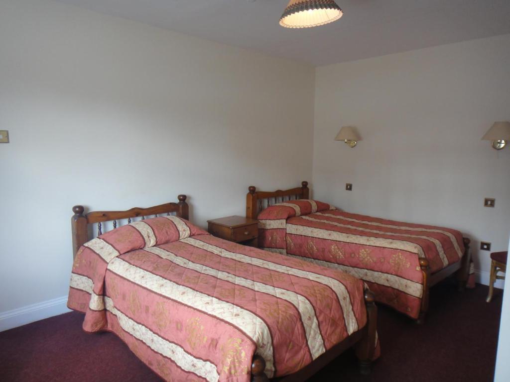 Gibtel Lodge & Cafe Slough Quarto foto